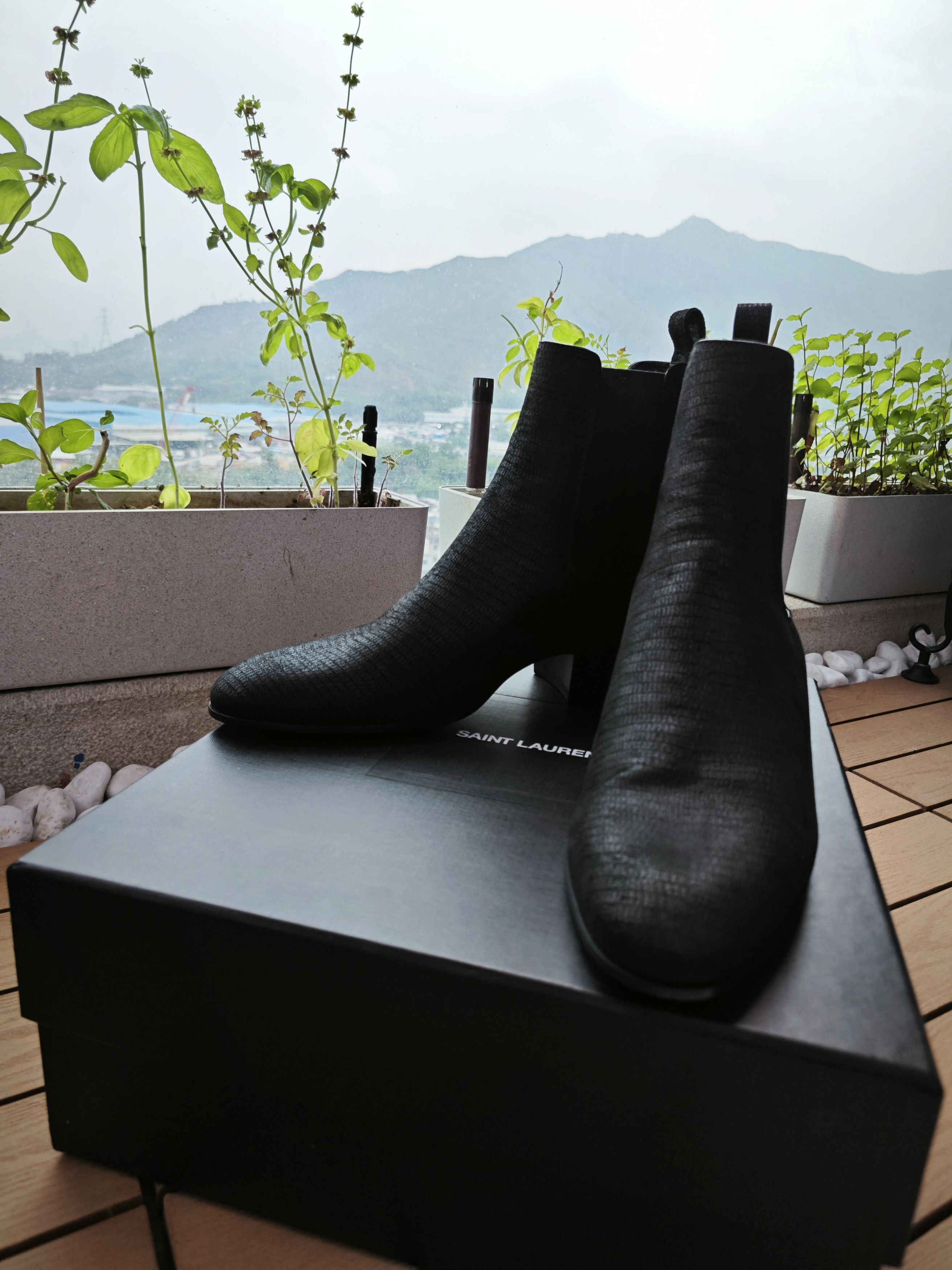 靴 Saint Laurent Lizard Chelsea Boots Hedi Hedi Slimane Saint Laurent Paris lizard suede chelsea boot | Grailed