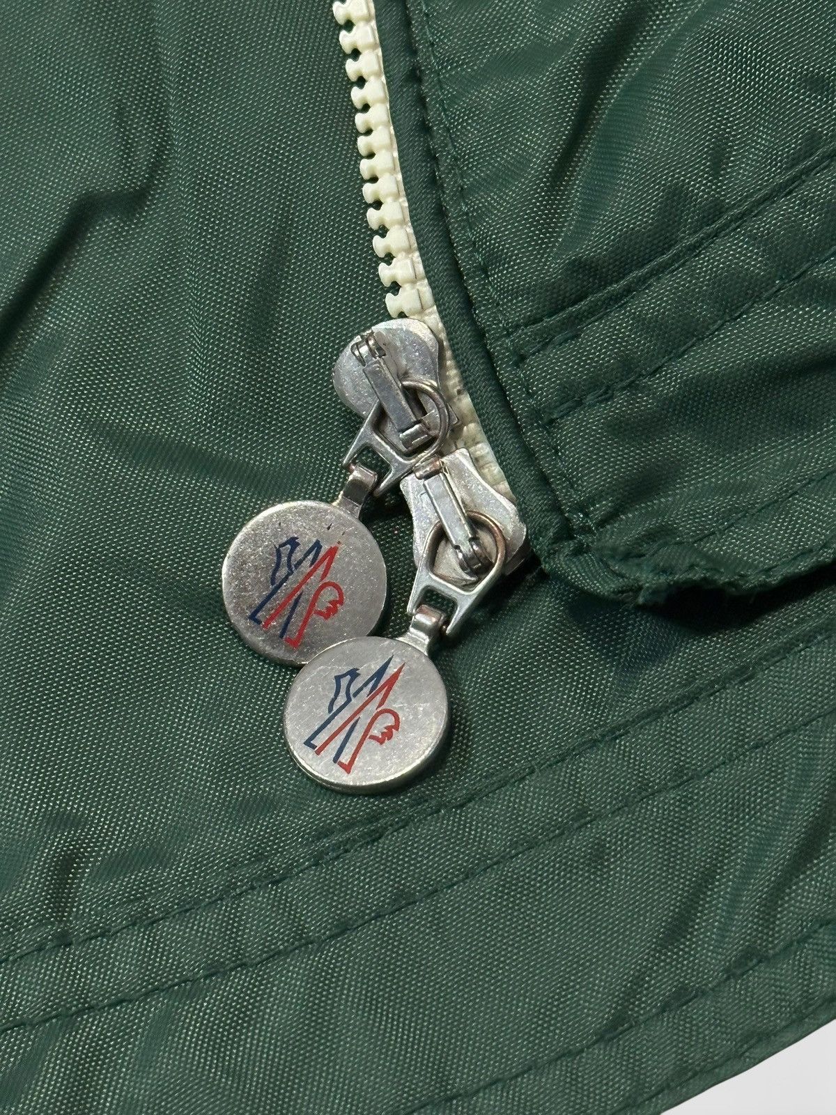 Moncler Vintage MONCLER Emile Green Windbreaker Jacket Size US M / EU 48-50 / 2 - 7 Thumbnail