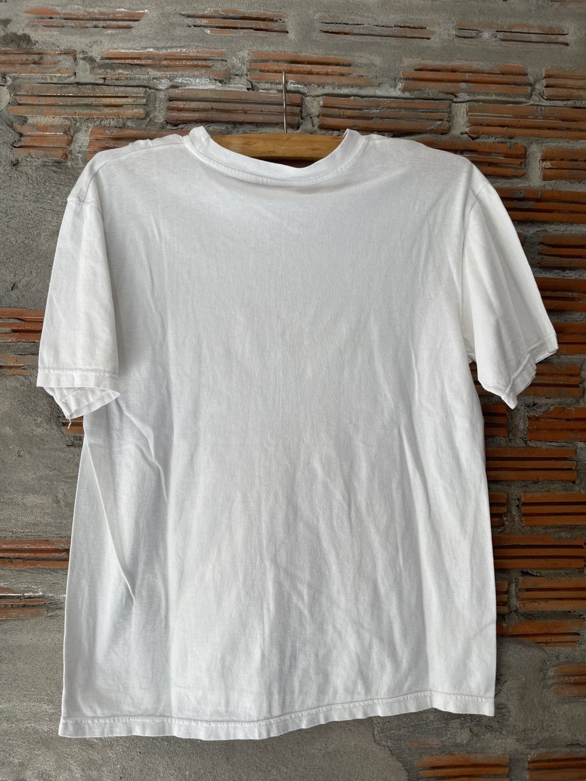 Vintage Vintage Big Wave Beach North Shore Hawaii Surf Tee Size US M / EU 48-50 / 2 - 2 Thumbnail