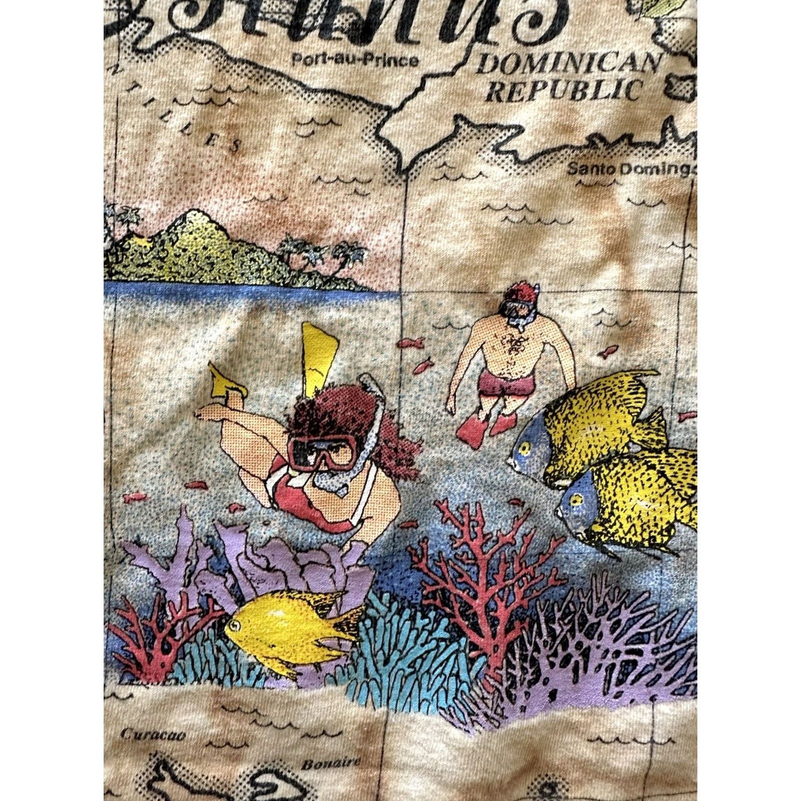 Gildan VINTAGE Caribbean Islands 1990s AOP Short Sleeve T-Shirt XL Beige Gildan Unisex Adults Crew Neck Casual Map 90s Beach Size US XL / EU 56 / 4 - 5 Thumbnail