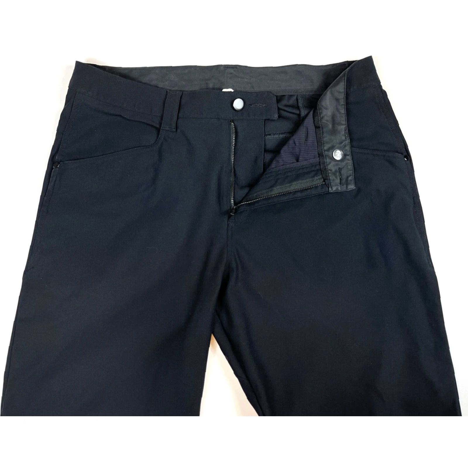 Lululemon Lululemon Men's Chino Pants Black Straight Leg Sz 34x33 Pants City Style Readable Front Flat Size US 34 / EU 50 - 3 Thumbnail