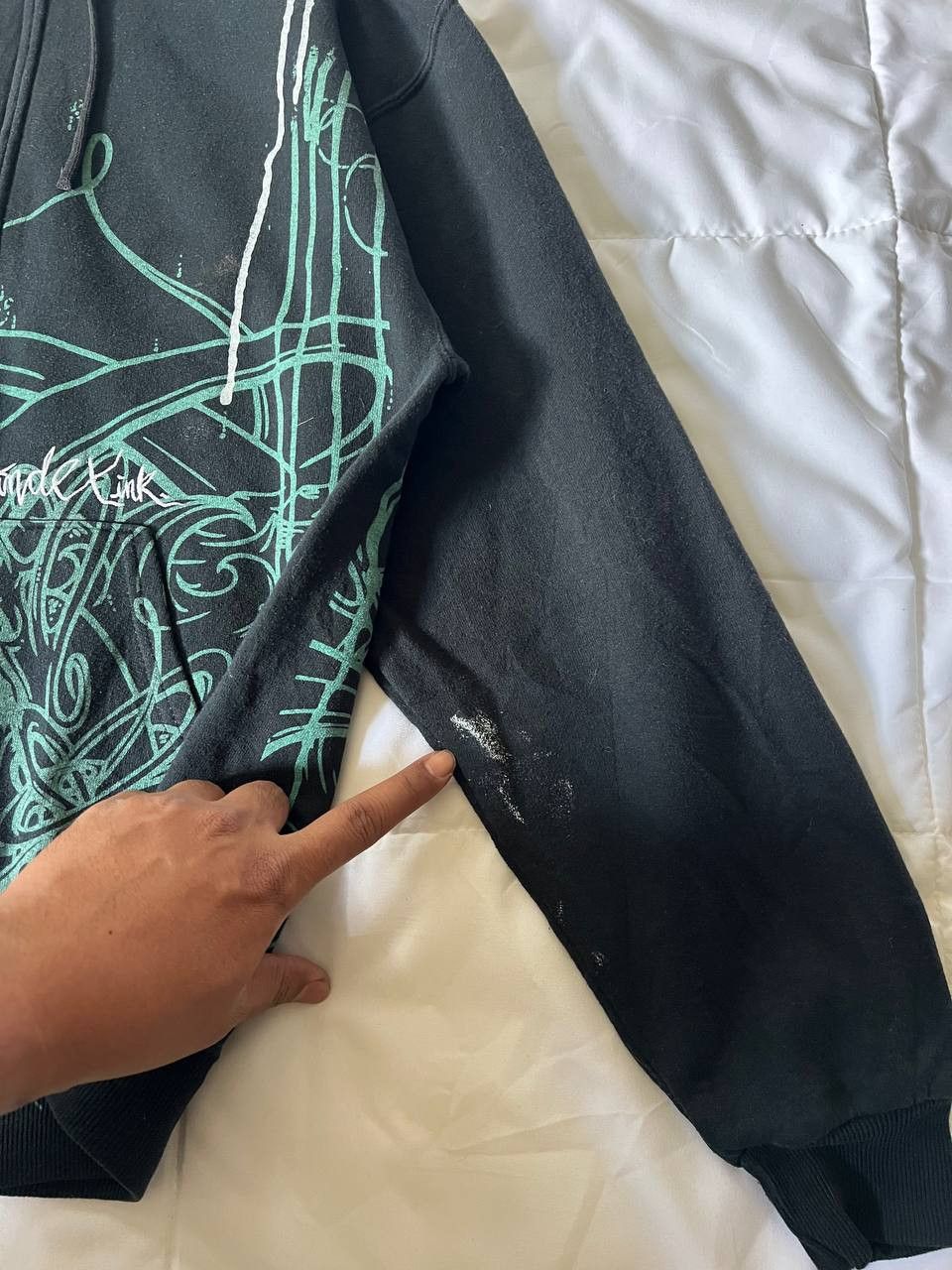 Japanese Brand Vintage Graffiti Zip Up Hoodie Balenciaga Style Size US M / EU 48-50 / 2 - 5 Thumbnail