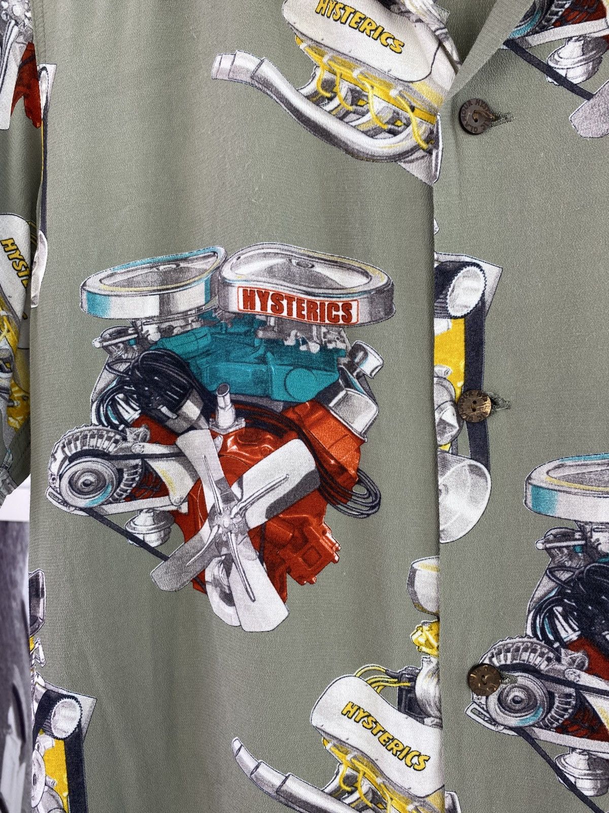 Hysteric Glamour 90’s Hysteric Engine All Over Print Rayon button ip Size US M / EU 48-50 / 2 - 4 Thumbnail