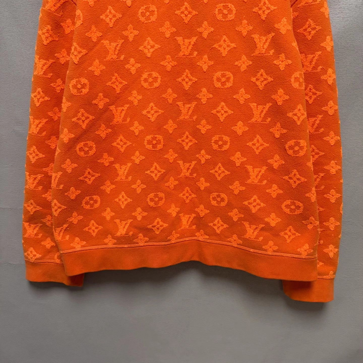 Louis Vuitton Louis Vuitton (LV) Orange flocked monogram sweatshirt Size US L / EU 52-54 / 3 - 4 Thumbnail