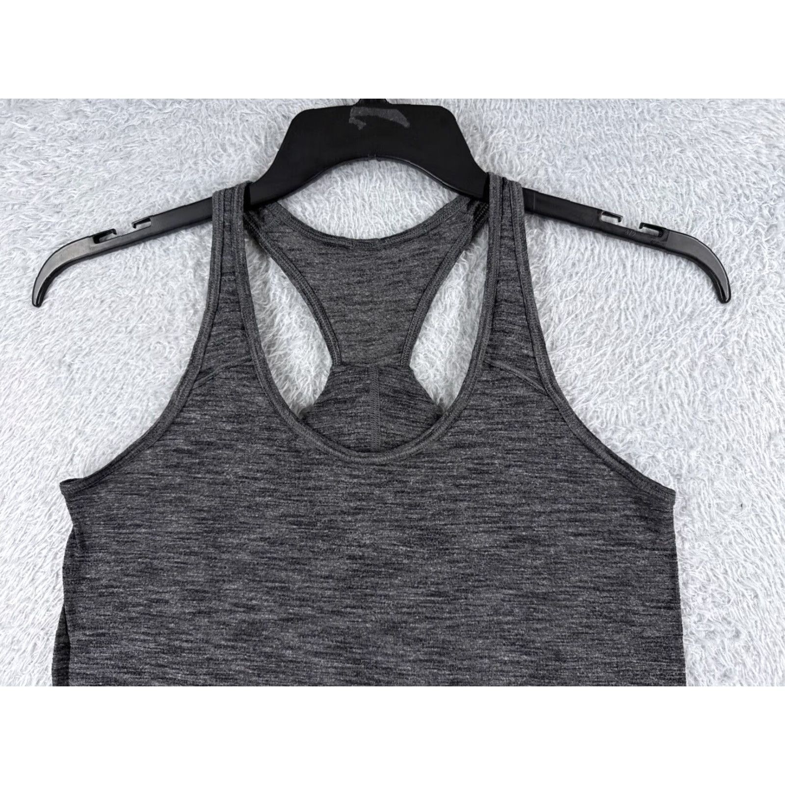 Lululemon Lululemon Shirt Women Gray Essential Tank Yoga Luon Racerback 4 Sleeveless Casual Active Knit Jersey Tank Top Women's Regular Size 4 Gray Size S / US 4 / IT 40 - 4 Thumbnail