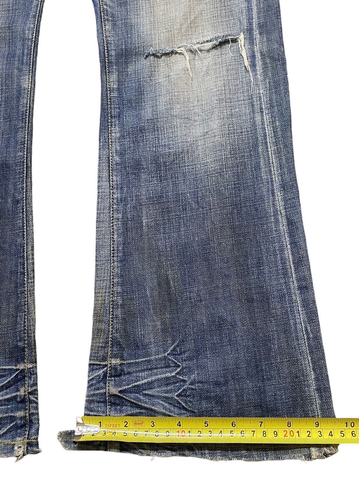 Energie Vintage Italian Energie Blue Faded Wash Distress Flare Jeans Size US 30 / EU 46 - 17 Thumbnail