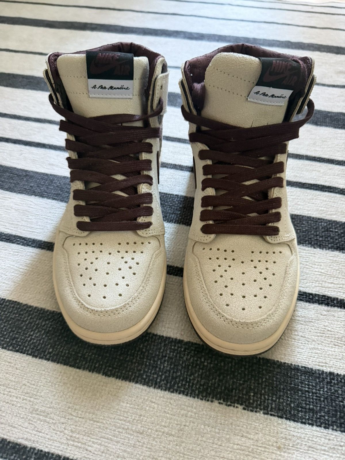 A Ma Maniere × Jordan Brand Jordan 1 Retro High OG ‘A Ma Maniere’ Size US 7 / EU 40 - 3 Thumbnail