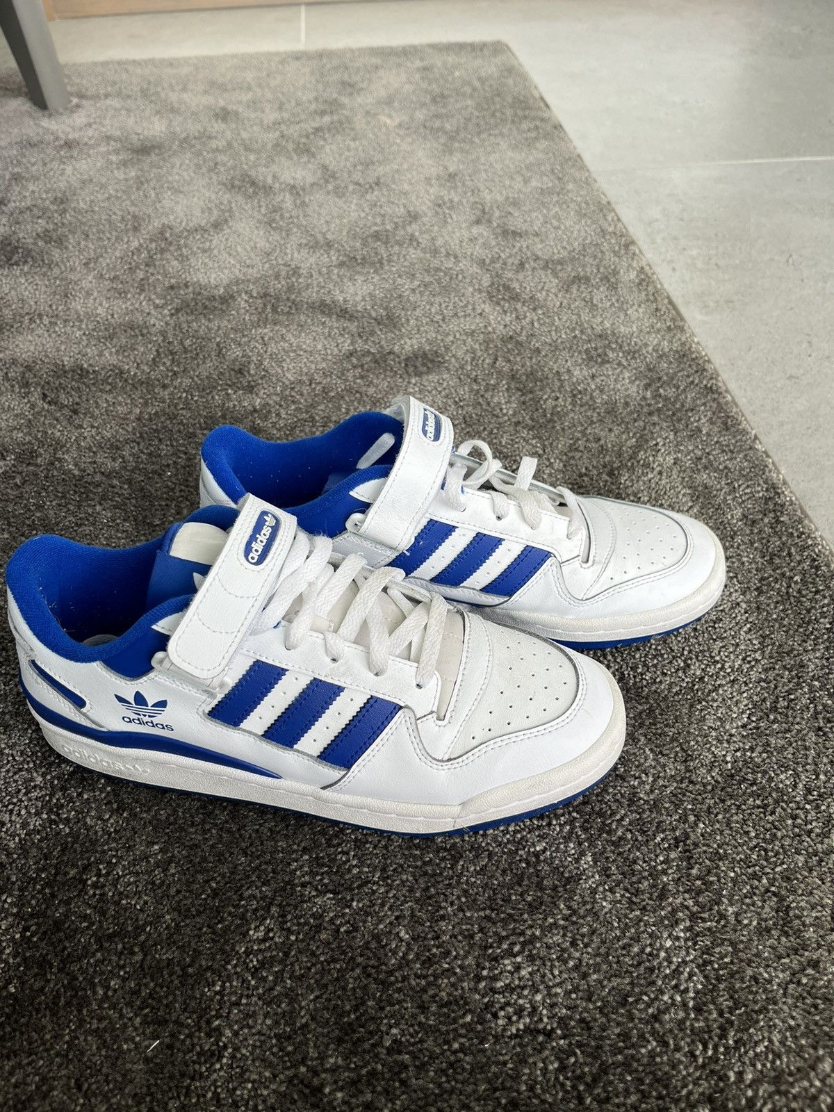 Adidas Adidas low forum white/blue Size US 9 / EU 42 - 2 Thumbnail