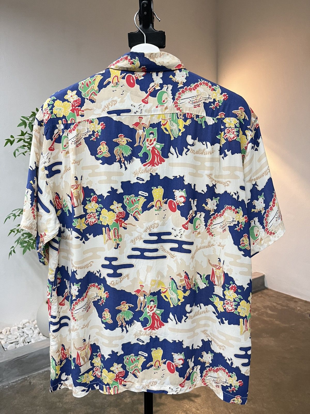 Sun Surf Vintage Sun Surf Hawaiian Shirt Kamehameha Day SS30978 Size US L / EU 52-54 / 3 - 2 Thumbnail