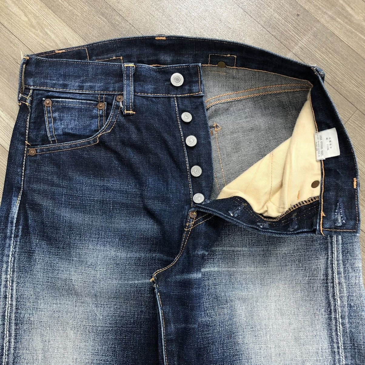 Levi's Vintage Clothing Vtg Levis 501XX LVC 37501 Buckle Back Selvedge Faded Jeans Size US 30 / EU 46 - 4 Thumbnail