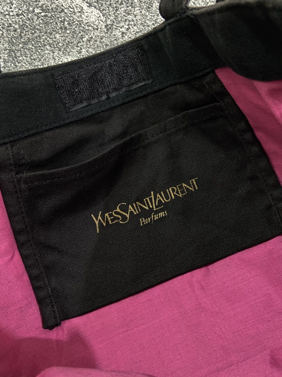 Yves Saint Laurent Yves saint lauren novelty totebag black gold embroidery logo Size ONE SIZE - 6 Thumbnail