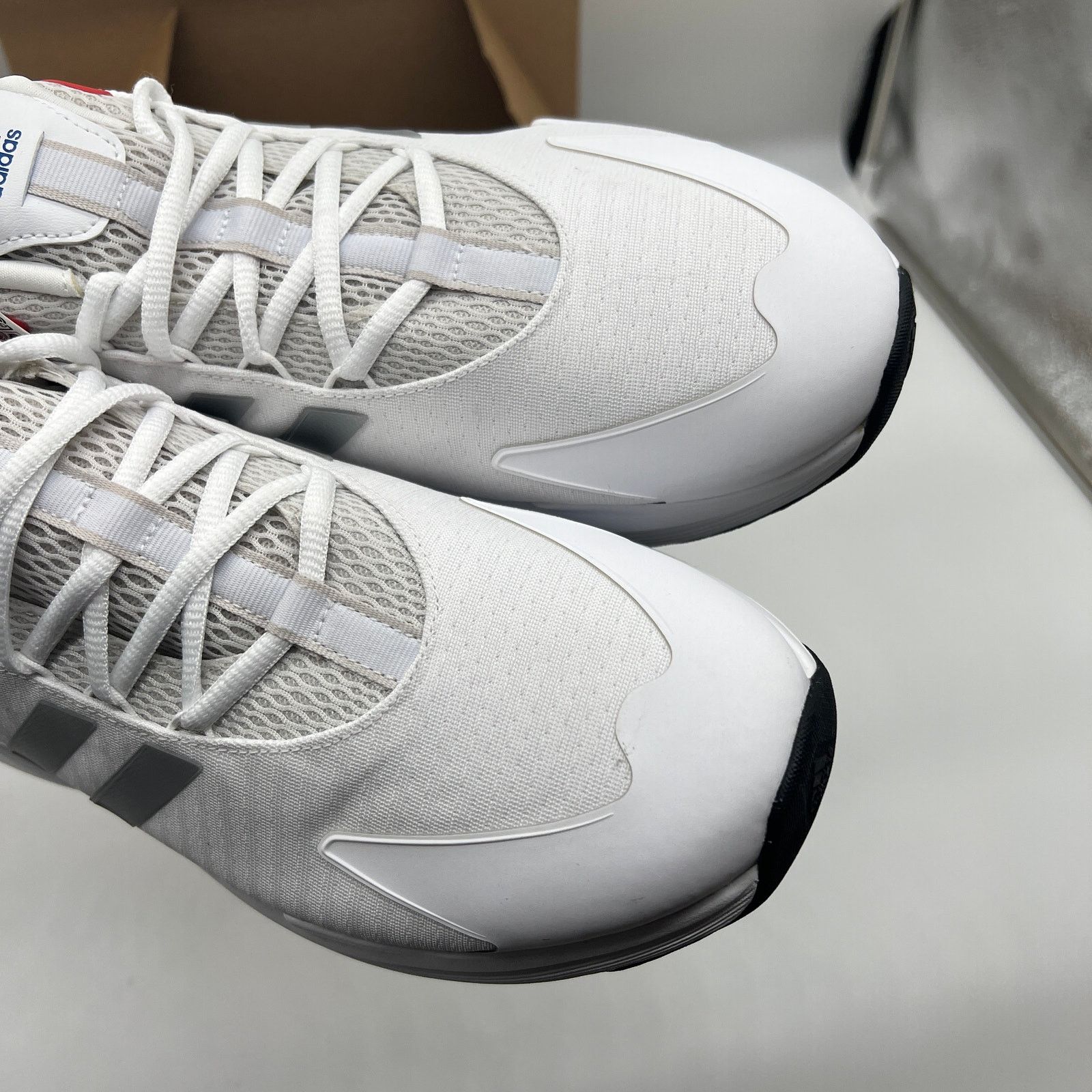 Adidas Adidas Alphaedge Running Shoes MENS 12 White Lace Up Size US 12 / EU 45 - 7 Thumbnail