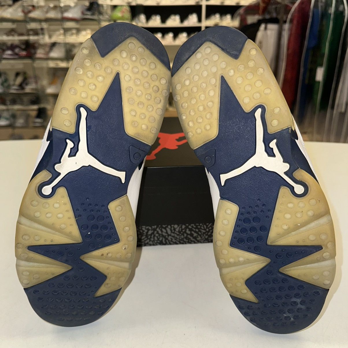 Jordan Brand Size 11 - Nike Air Jordan 6 Retro Midnight Navy CT8529-141 Size US 11 / EU 44 - 5 Thumbnail