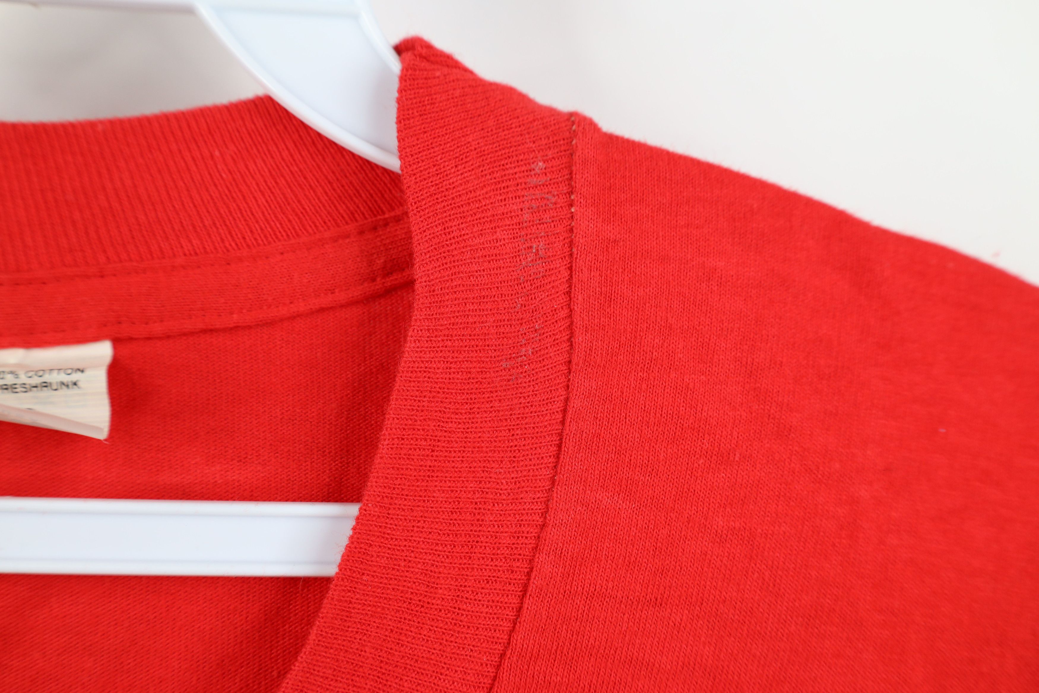 Vintage Vintage 90s Streetwear Short Sleeve T-Shirt Red Pocket USA Size US L / EU 52-54 / 3 - 5 Thumbnail