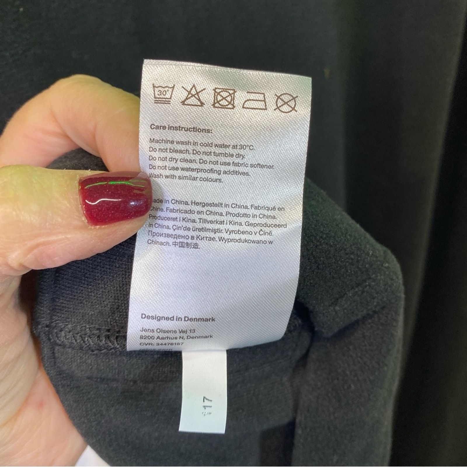 Rains NWT Rains unisex brushed fleece, crew neck, luxuriously soft Size S / US 4 / IT 40 - 6 Thumbnail