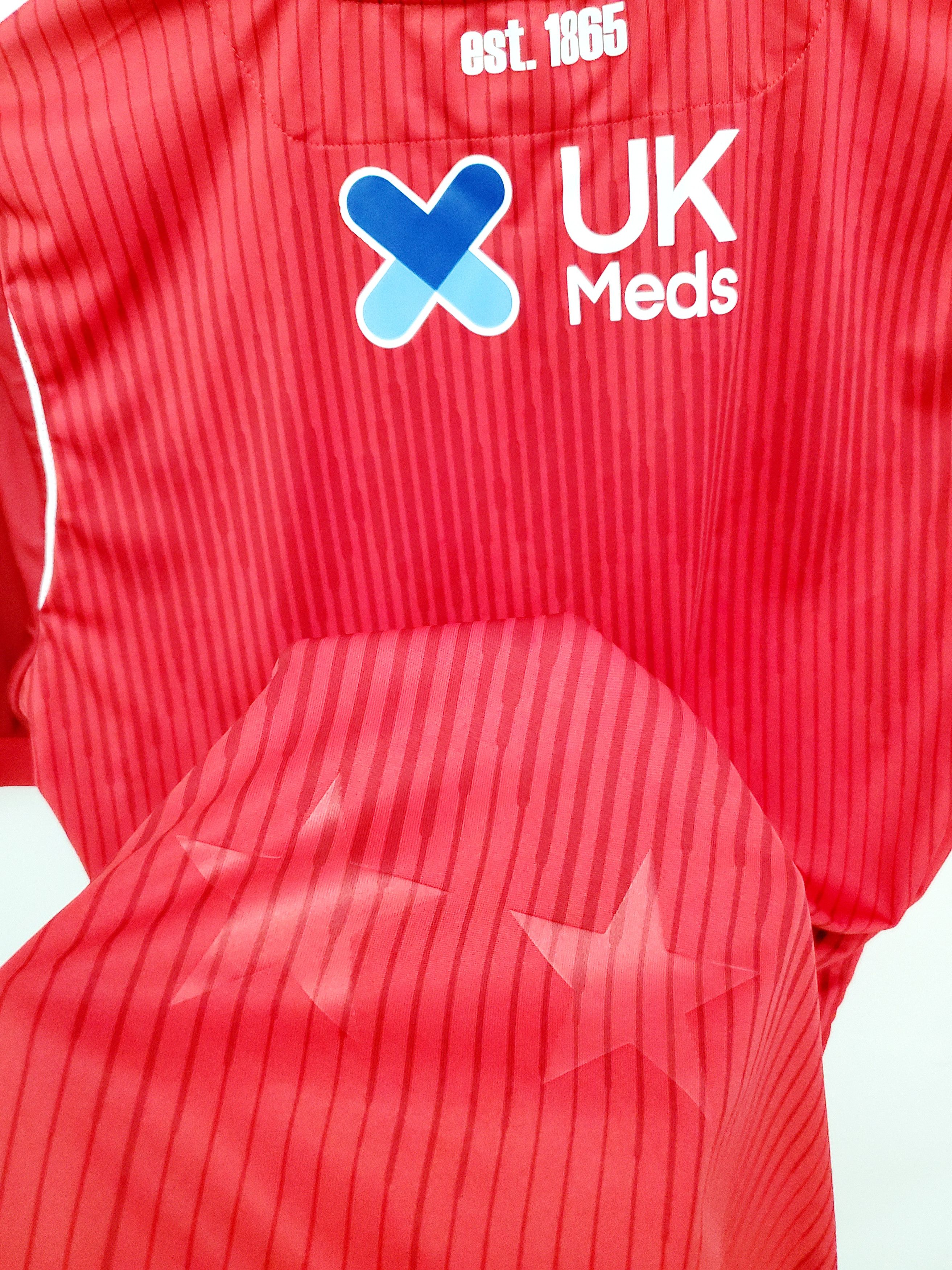 Macron Nottingham Forest 2019/2020 Home jersey perfect condition L Size US L / EU 52-54 / 3 - 7 Thumbnail