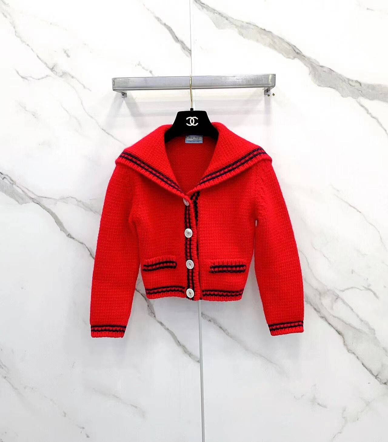 Miu Miu red short navy style knit cardigan Size US S / EU 44-46 / 1 - 1 Thumbnail