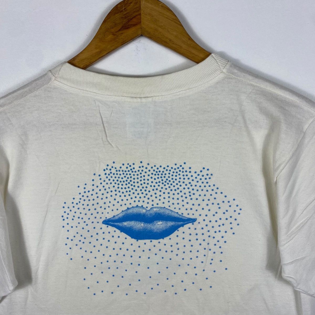 Band Tees Vintage 90s BECK Band Artwork By Victor Moscoso Incredible Size US M / EU 48-50 / 2 - 5 Thumbnail