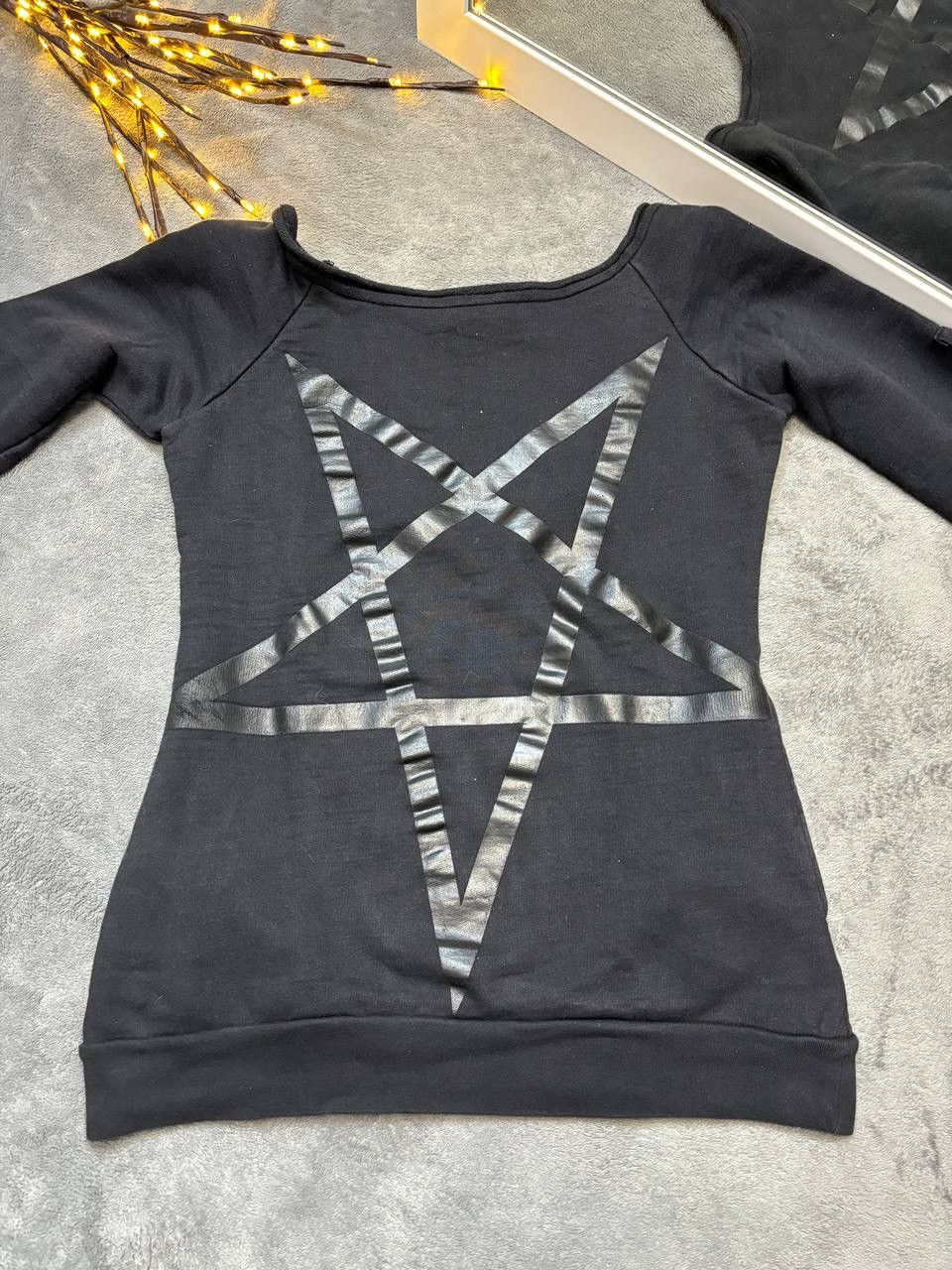 Japanese Brand × Vintage Vintage Y2K Heartless Pentagram Owens Style Opium Sweatshirt Size US S / EU 44-46 / 1 - 1 Thumbnail