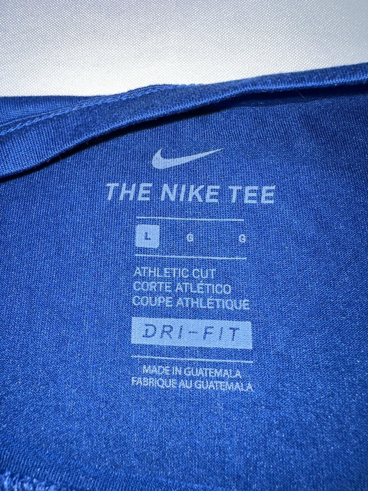 Nike Nike Dri-Fit Legend Icon Futura Plain Crew Neck Shirt Size US L / EU 52-54 / 3 - 3 Thumbnail