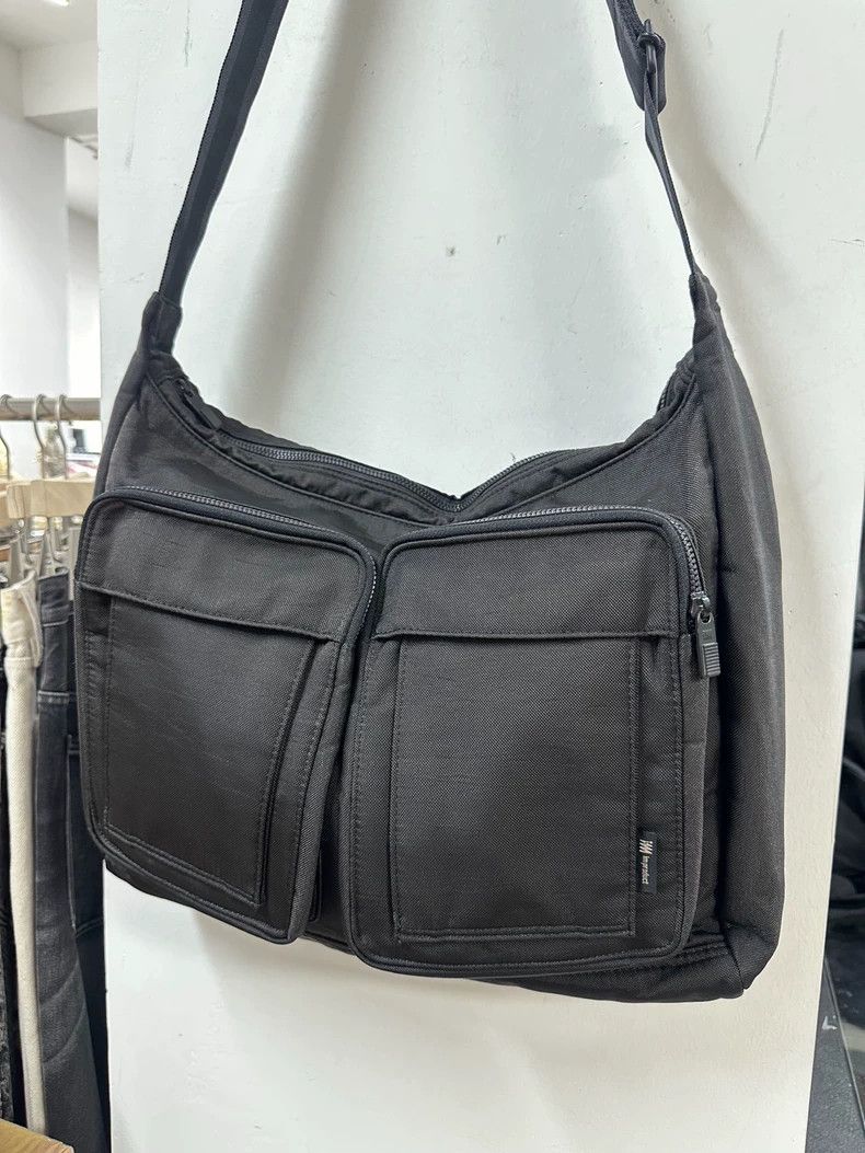 Issey Miyake Issey miyake Black cargo messenger bag Size ONE SIZE - 2 Thumbnail