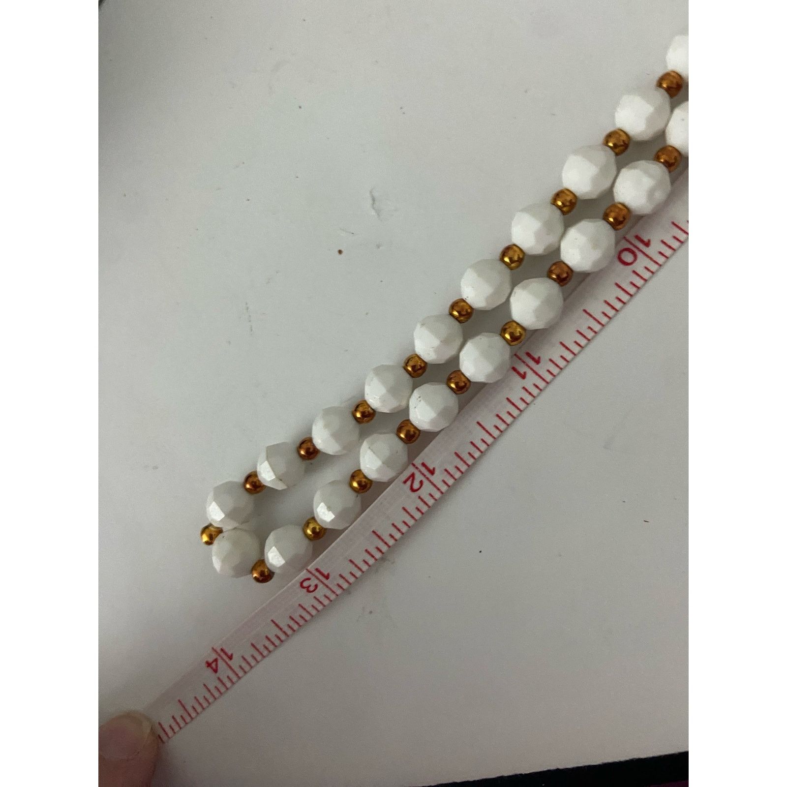 Handmade white bead necklace Size ONE SIZE - 4 Thumbnail