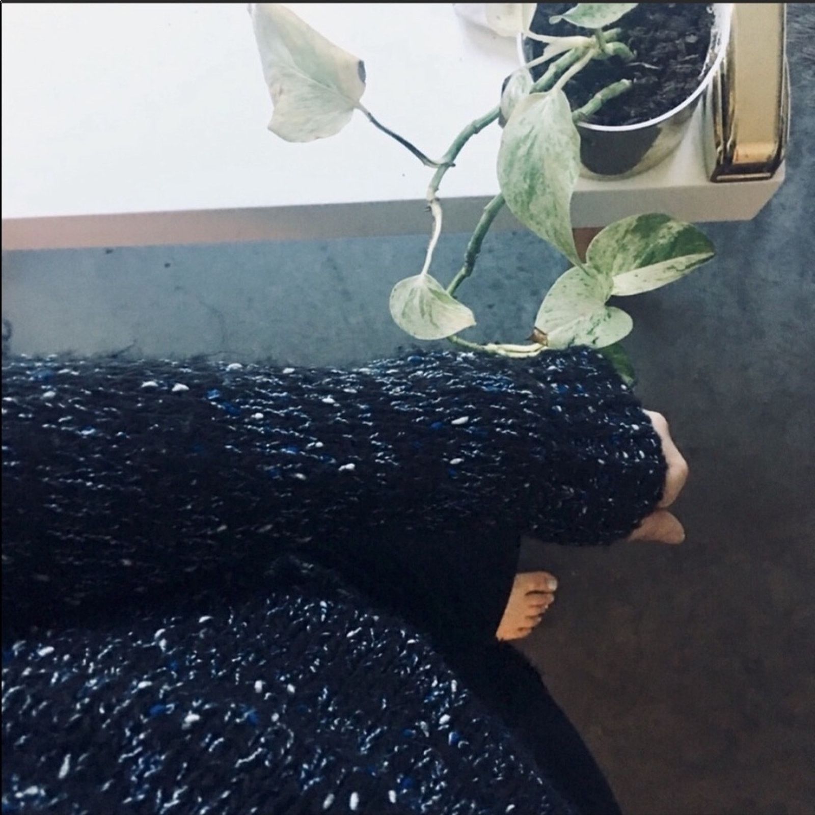 Urban Outfitters UO Sparkle Fade Black Blue White Chunky Pullover Sweater Size S / US 4 / IT 40 - 5 Thumbnail