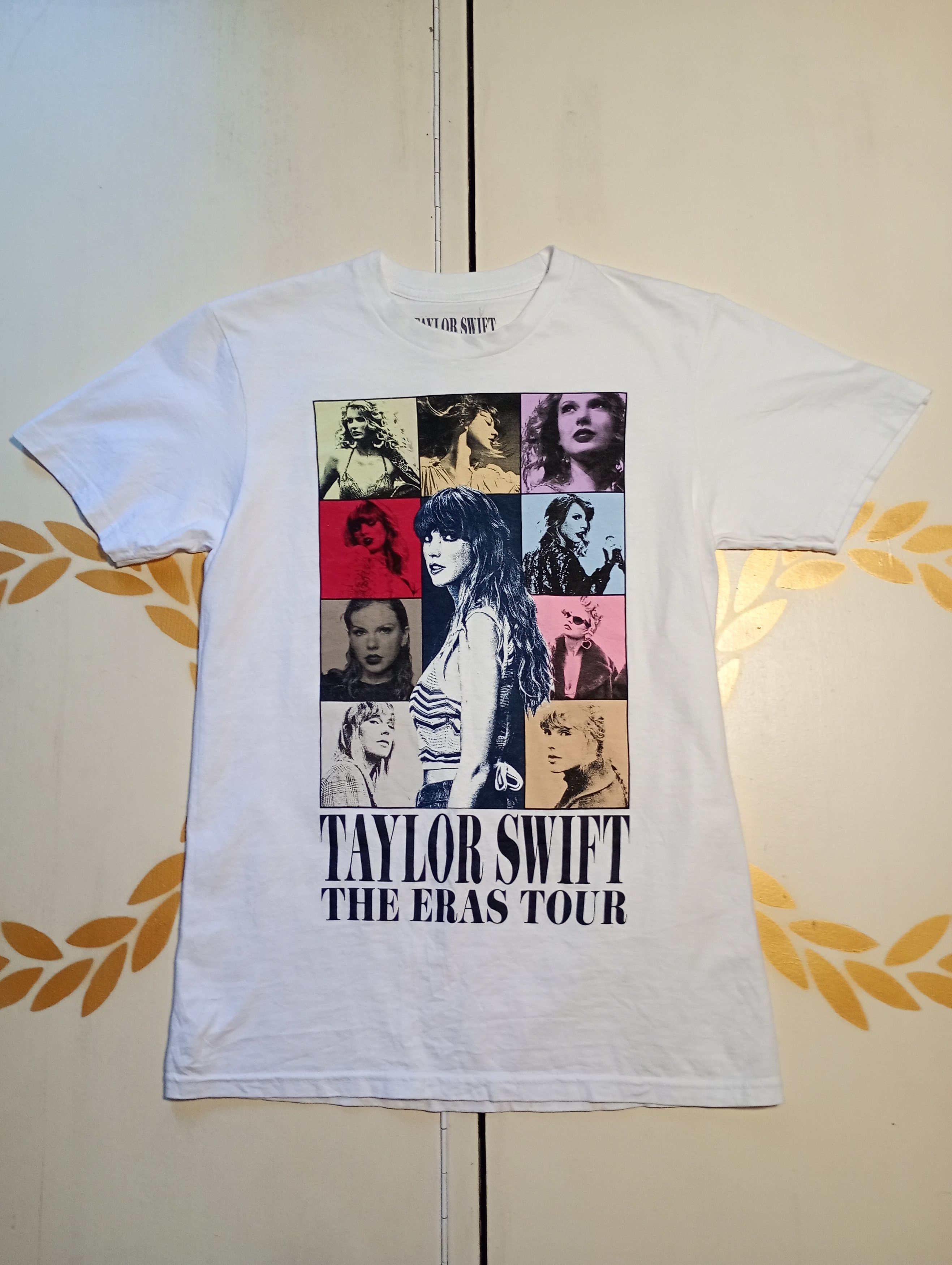 Band Tees Taylor Swift The Eras Tour 2023-2024 T-Shirt Size US XS / EU 42 / 0 - 1 Thumbnail