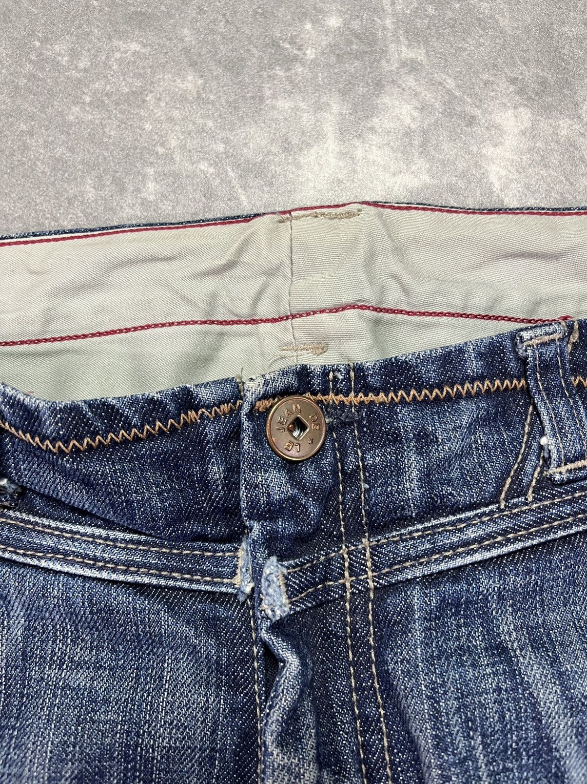Marithe + Francois Girbaud 00s Marithe + Francois Girbaud Star Denim Shorts 29 Capri Size 29" - 8 Thumbnail