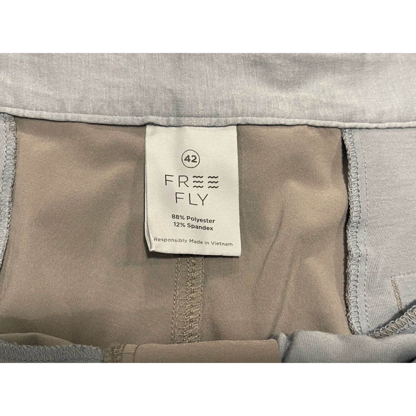 Vintage Free Fly Shorts Mens 42 Gray Hybrid II Performance 9" Stretch Chinos Size US 42 / EU 58 - 2 Thumbnail