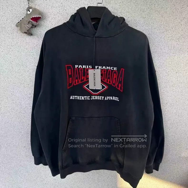 Balenciaga Balenciaga Bat sweater Size US XXS / EU 40 - 1 Thumbnail