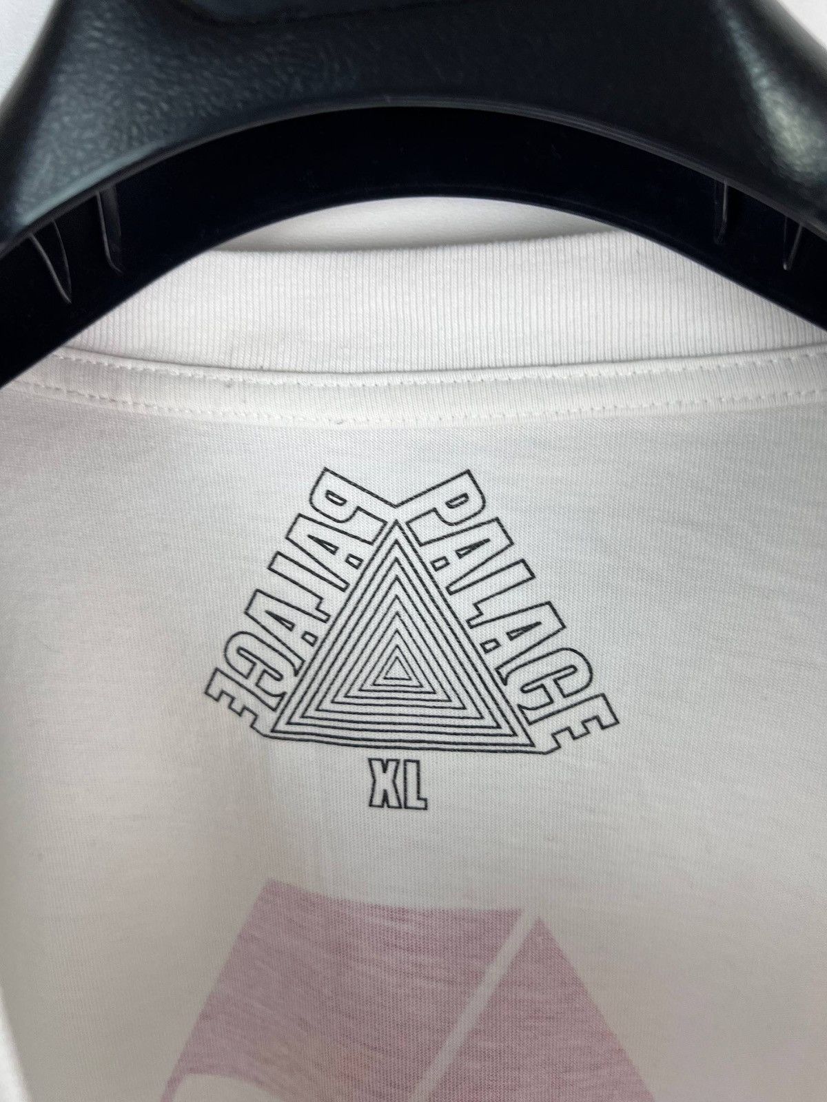 Palace Palace Skateboards Tri Phone streetwear t-shirts size XL Size US XL / EU 56 / 4 - 3 Thumbnail
