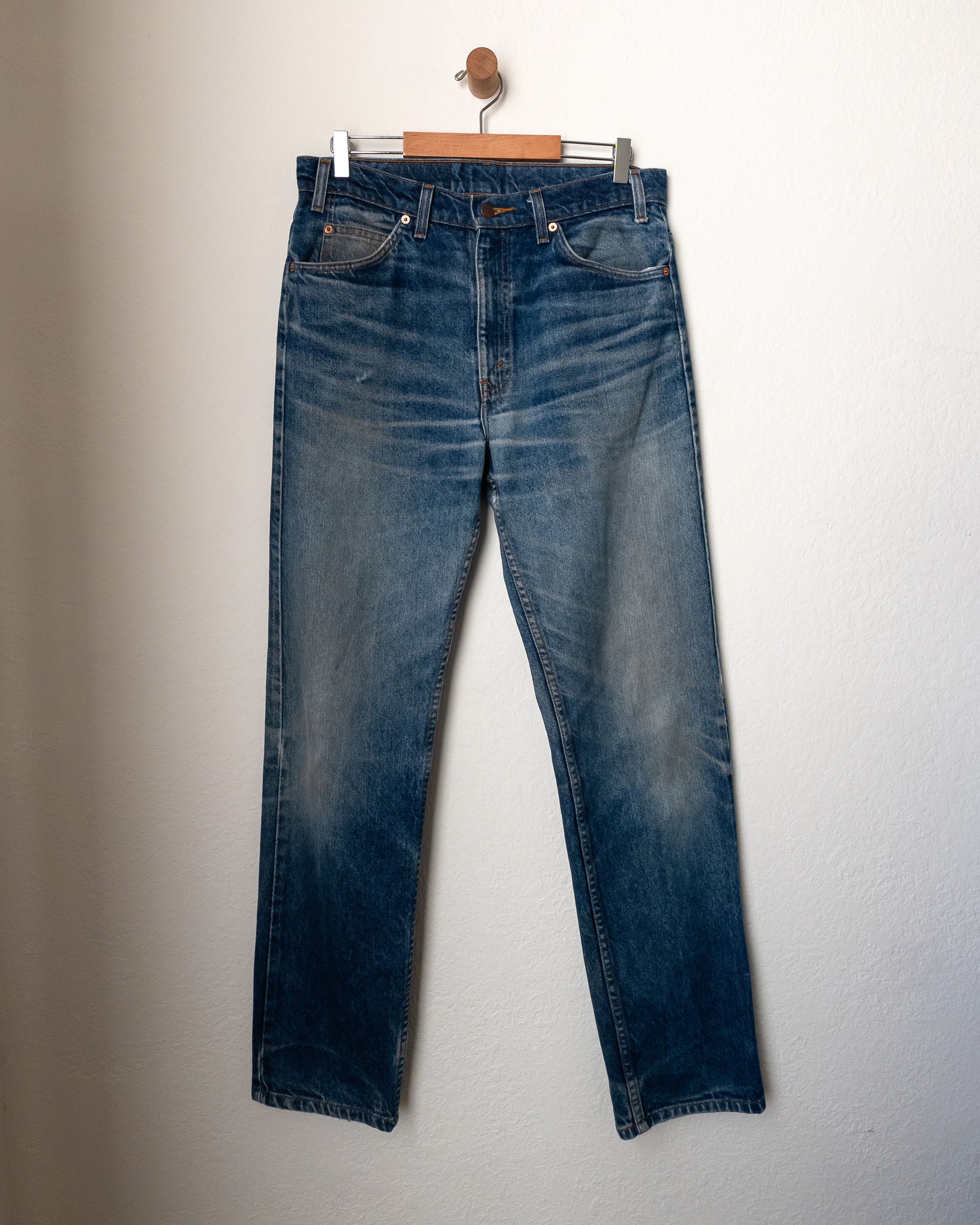 Vintage Orange Tab Levis 505 Straight hot Fit Jeans Light Wash Distressed 90s