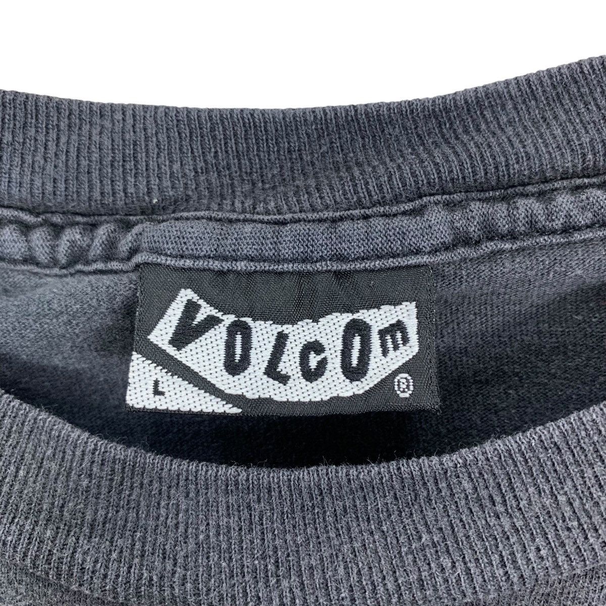 Volcom Vintage VOLCOM The HAAKONSEN FAKTOR Usa Skateboard Shirt Size US L / EU 52-54 / 3 - 8 Thumbnail