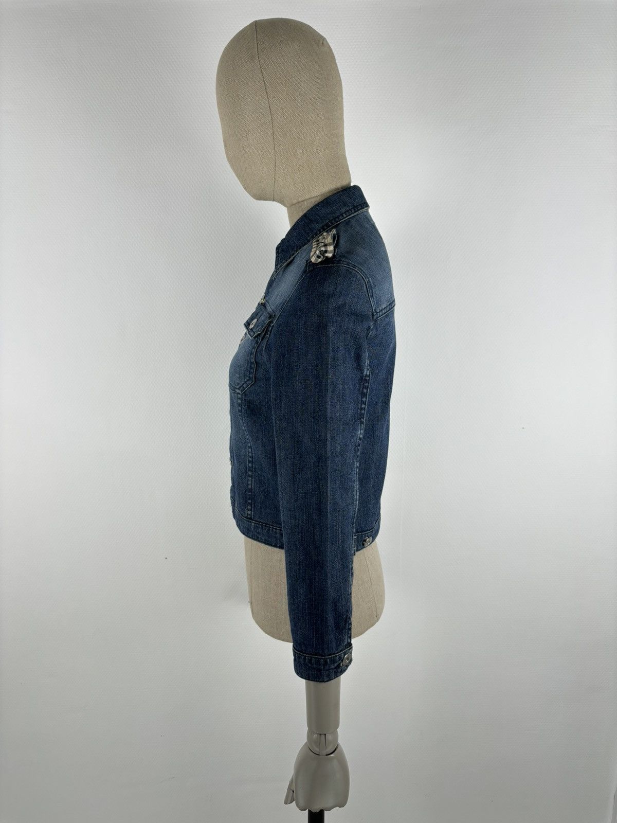 Burberry × Burberry Prorsum × Vintage BURBERRYS Nova Check Trim Denim Blue Trucker Buttons Jacket Jean Crop Bomber XS-S Size XS / US 0-2 / IT 36-38 - 8 Thumbnail