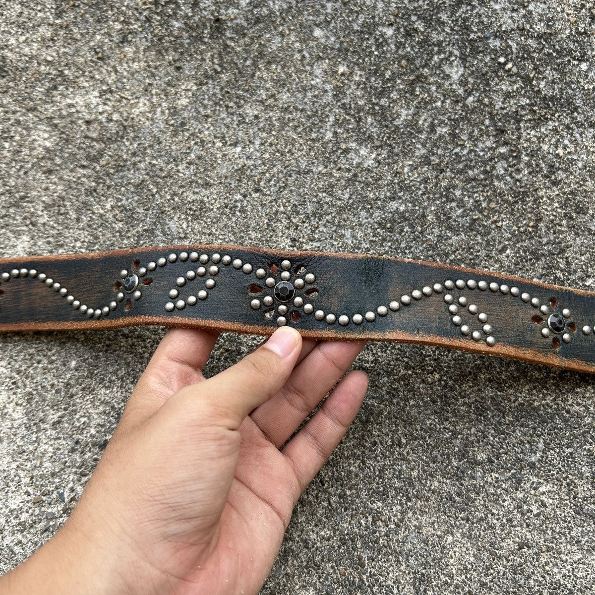 If Six Was Nine Vintage studded leather belt ⚫️ Size ONE SIZE - 13 Thumbnail