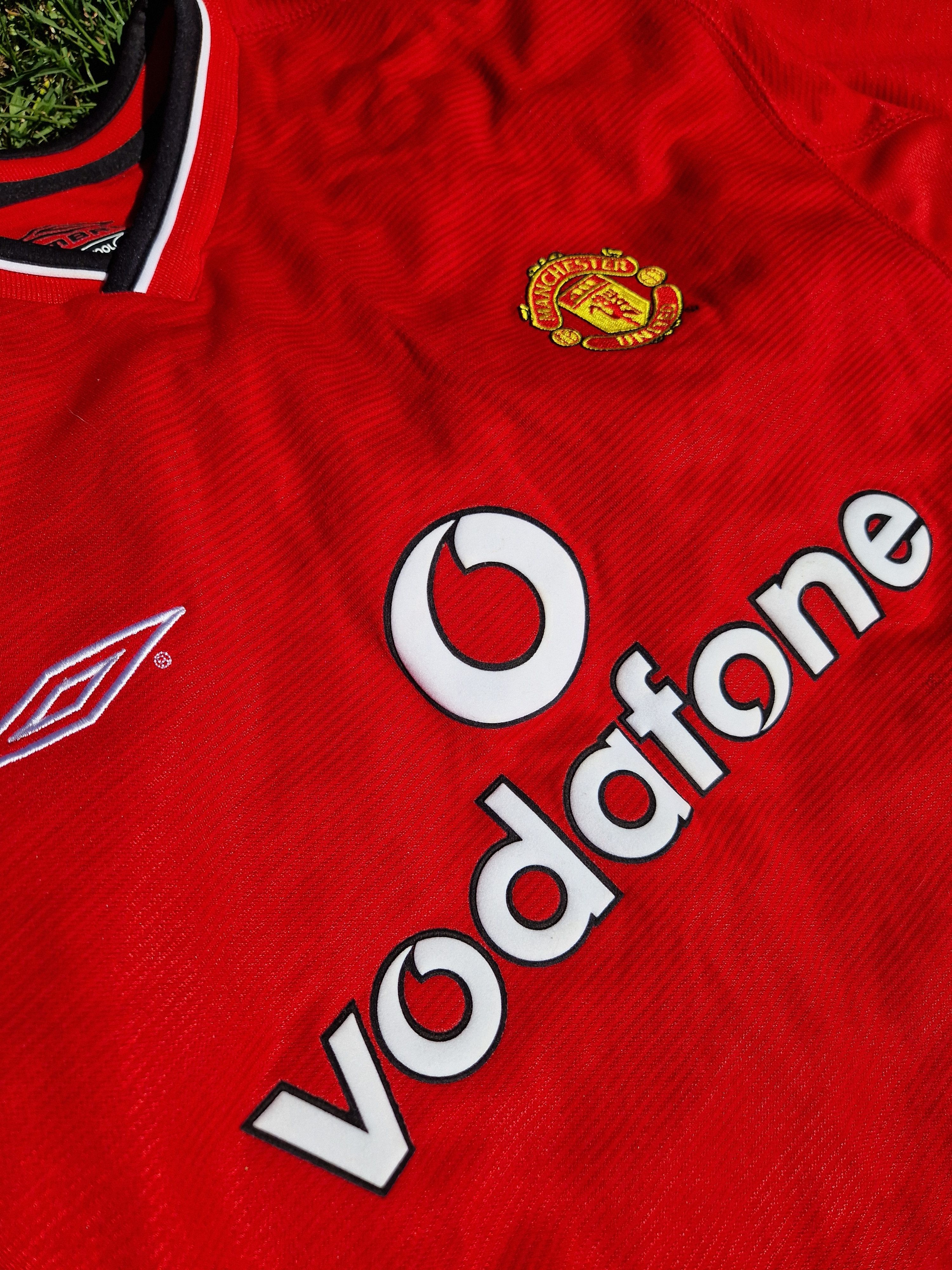 Umbro Manchester United 2000–02 Home Jersey Umbro Vodafone Size US XL / EU 56 / 4 - 6 Thumbnail