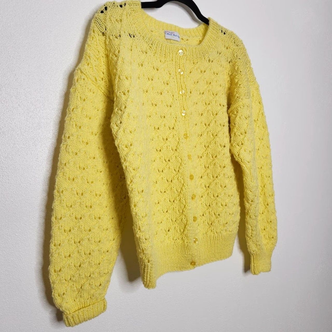 Vintage VINTAGE Handmade Knit Cardigan Sweater Yellow Button Crochet Grandma Shirt VTG Cardigan Unisex Adults M Women Men Size M / US 6-8 / IT 42-44 - 2 Thumbnail