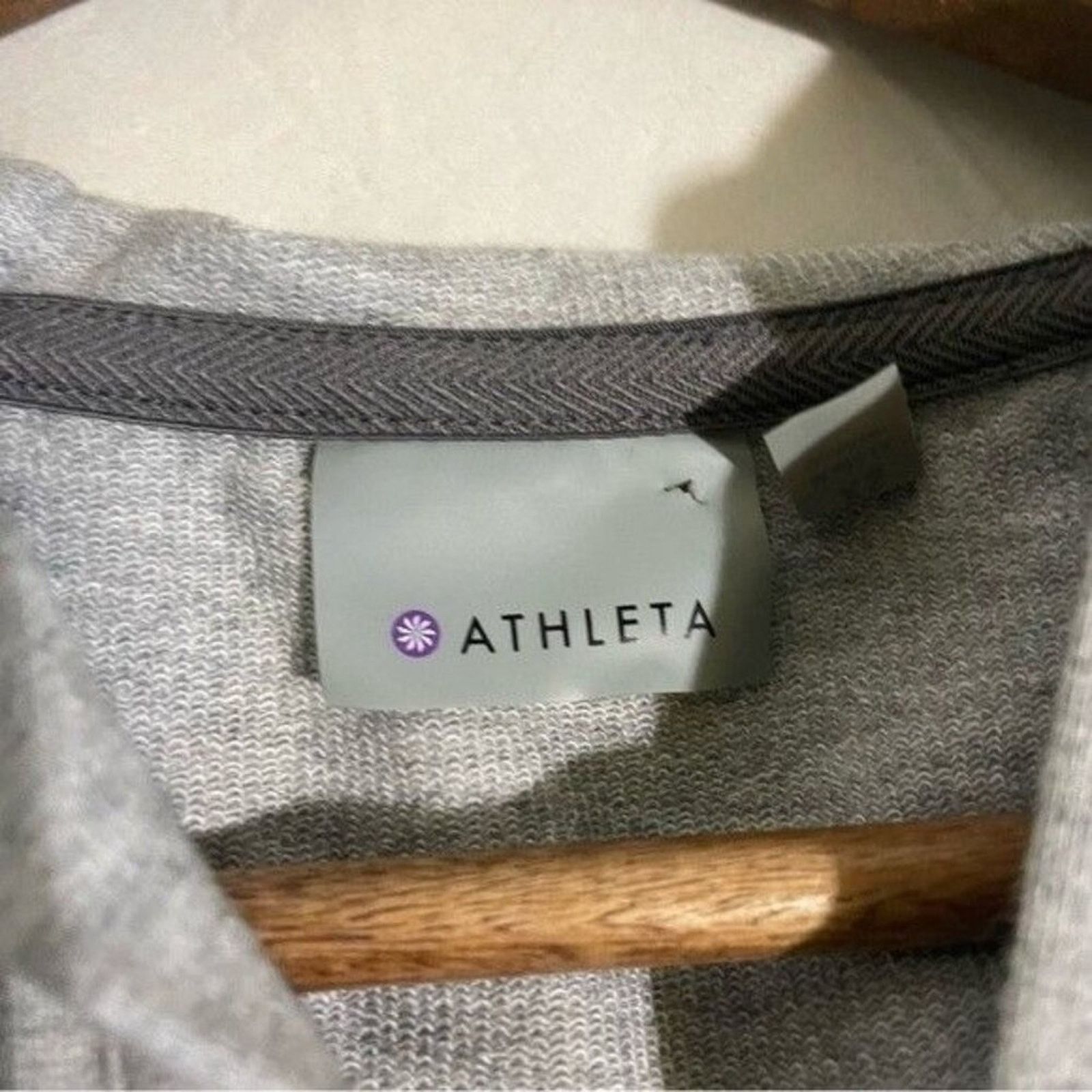 Athleta Athleta Hoodie Womens XS Idyllwild Fitted Activewear Gray Size XS / US 0-2 / IT 36-38 - 8 Thumbnail