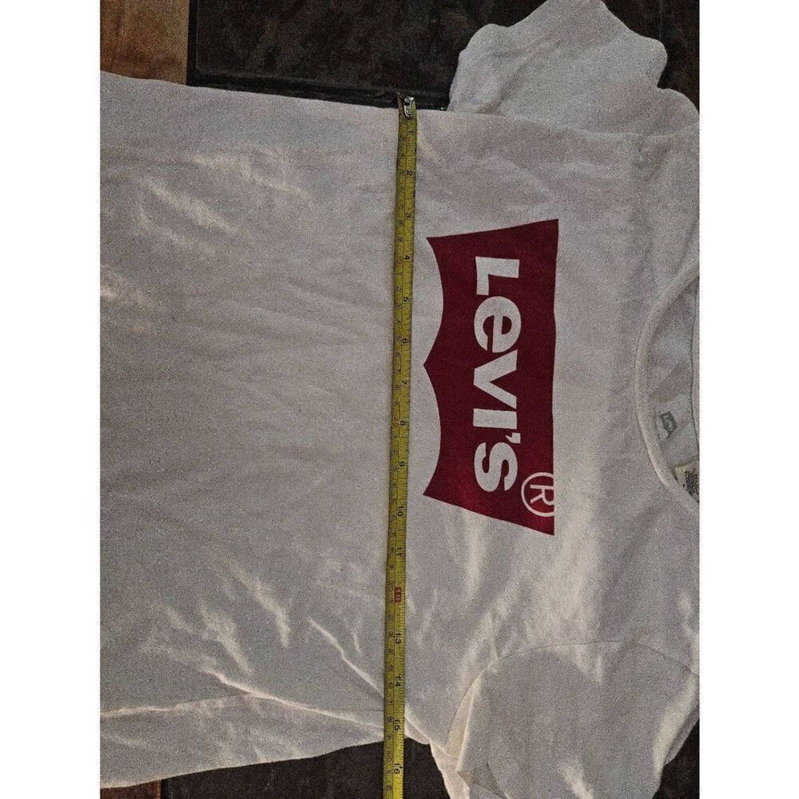 Levi's Levis M white tee Size US M / EU 48-50 / 2 - 9 Thumbnail