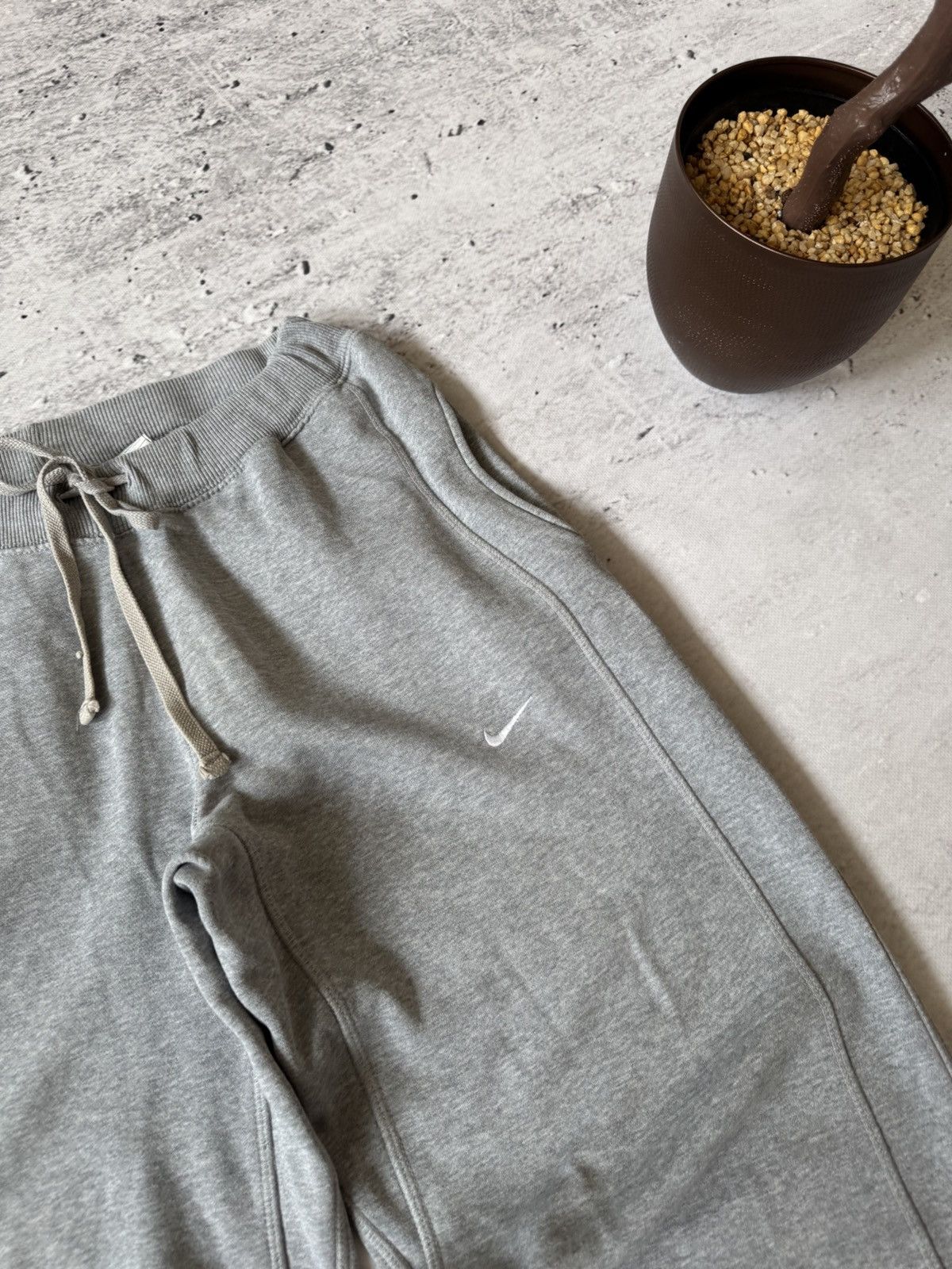 Nike × Vintage NIKE VINTAGE Y2K OVERSIZE BAGGY FIT PANTS SWEATPANTS Size US 32 / EU 48 - 4 Thumbnail