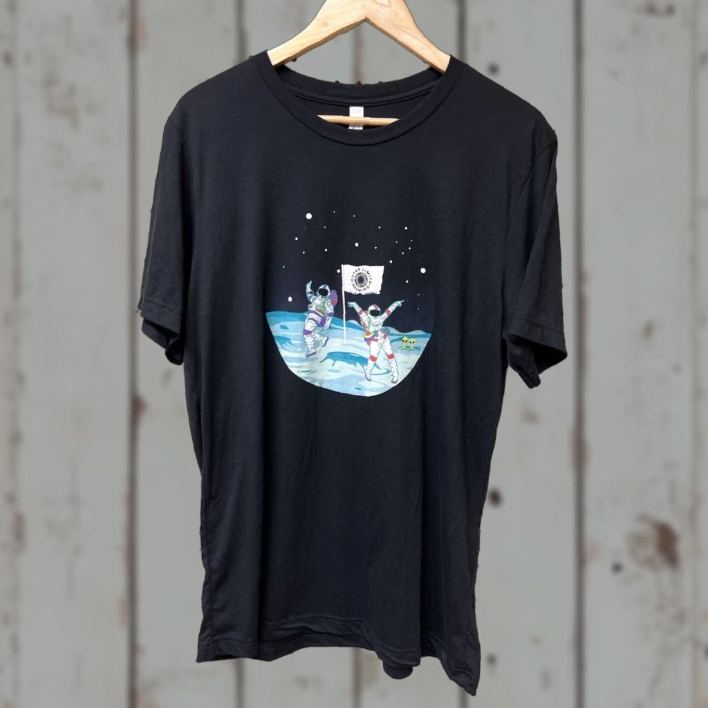 Vintage Mens L Vermont Ale Lager T-shirt Dancing Astronaut VT Black - Beer Canvas Crew Neck Short Sleeve Cotton Blend Shirt Size US L / EU 52-54 / 3 - 1 Thumbnail