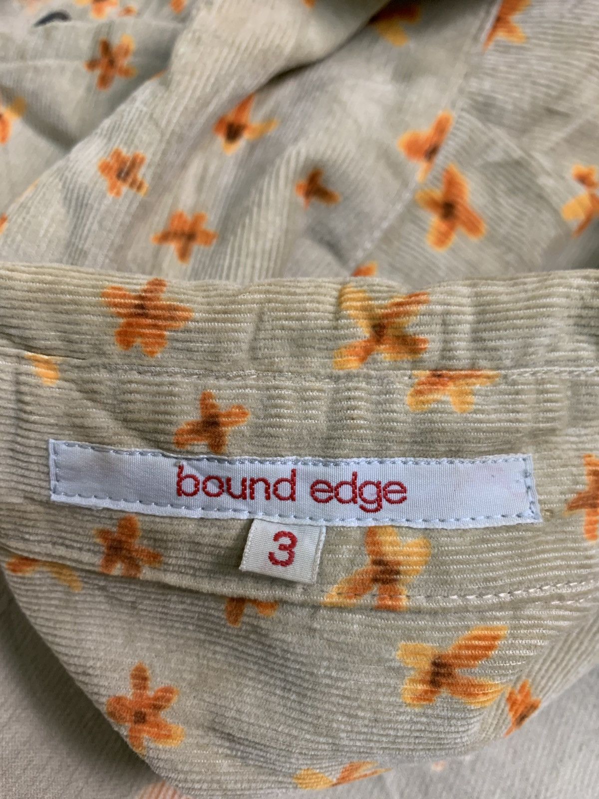 Japanese Brand Rare Design Bound Edge Floral Soft Corduroy Button Up Shirts Size L / US 10 / IT 46 - 4 Thumbnail