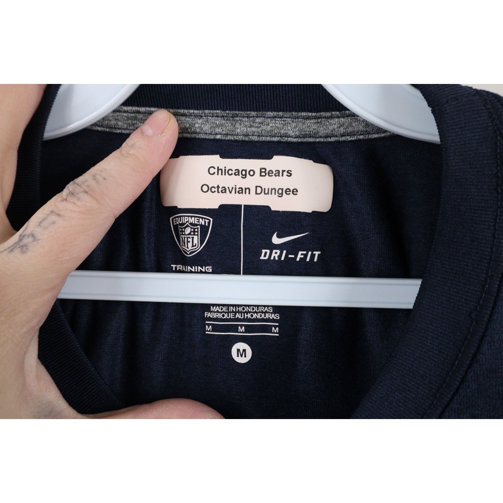 Nike Nike NFL Training Team Issued Chicago Bears Football T-Shirt Size US M / EU 48-50 / 2 - 8 Thumbnail