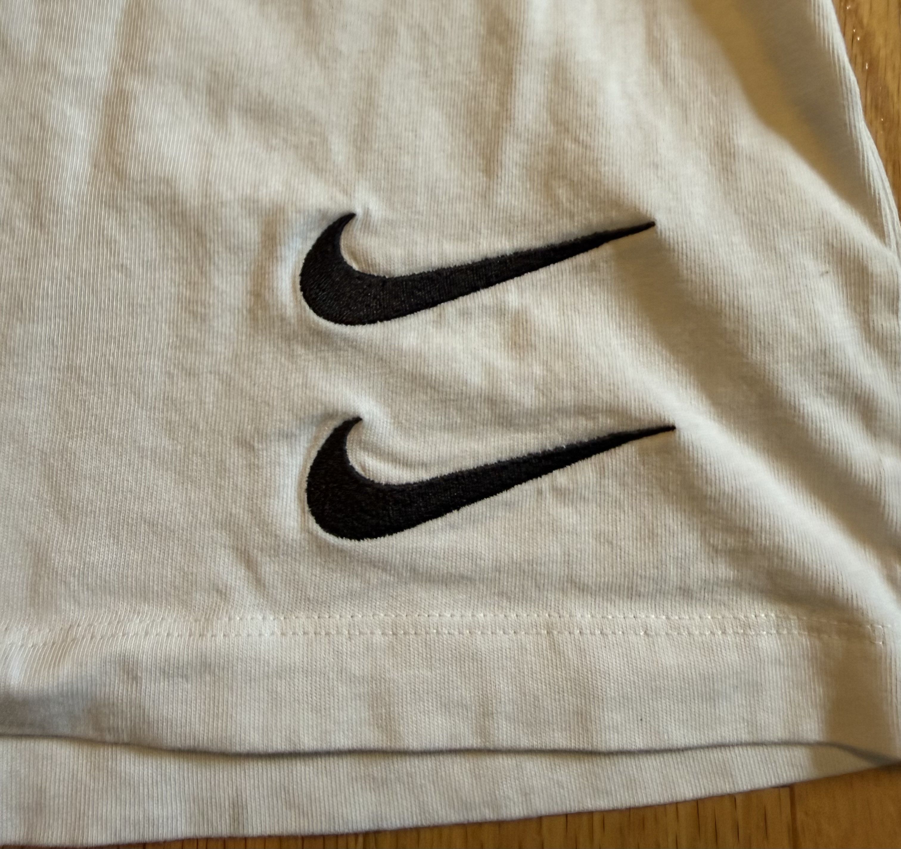 Nike Nike White Long Sleeve Swoosh Tee (Small) Size US S / EU 44-46 / 1 - 4 Thumbnail