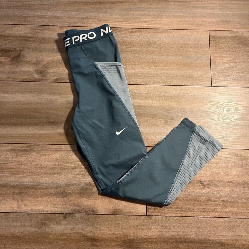 Nike Nike Pro Blue Athletic Workout Leggings Women XS Bin O-66 Size 25" / US 0 / IT 36 - 1 Thumbnail