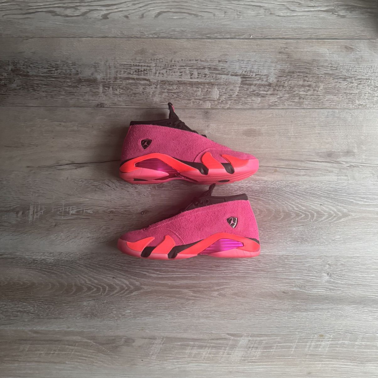 Jordan Brand NIKE • Jordan 14 Retro Low "Shocking Pink" (7M) Size US 7 / EU 40 - 1 Thumbnail