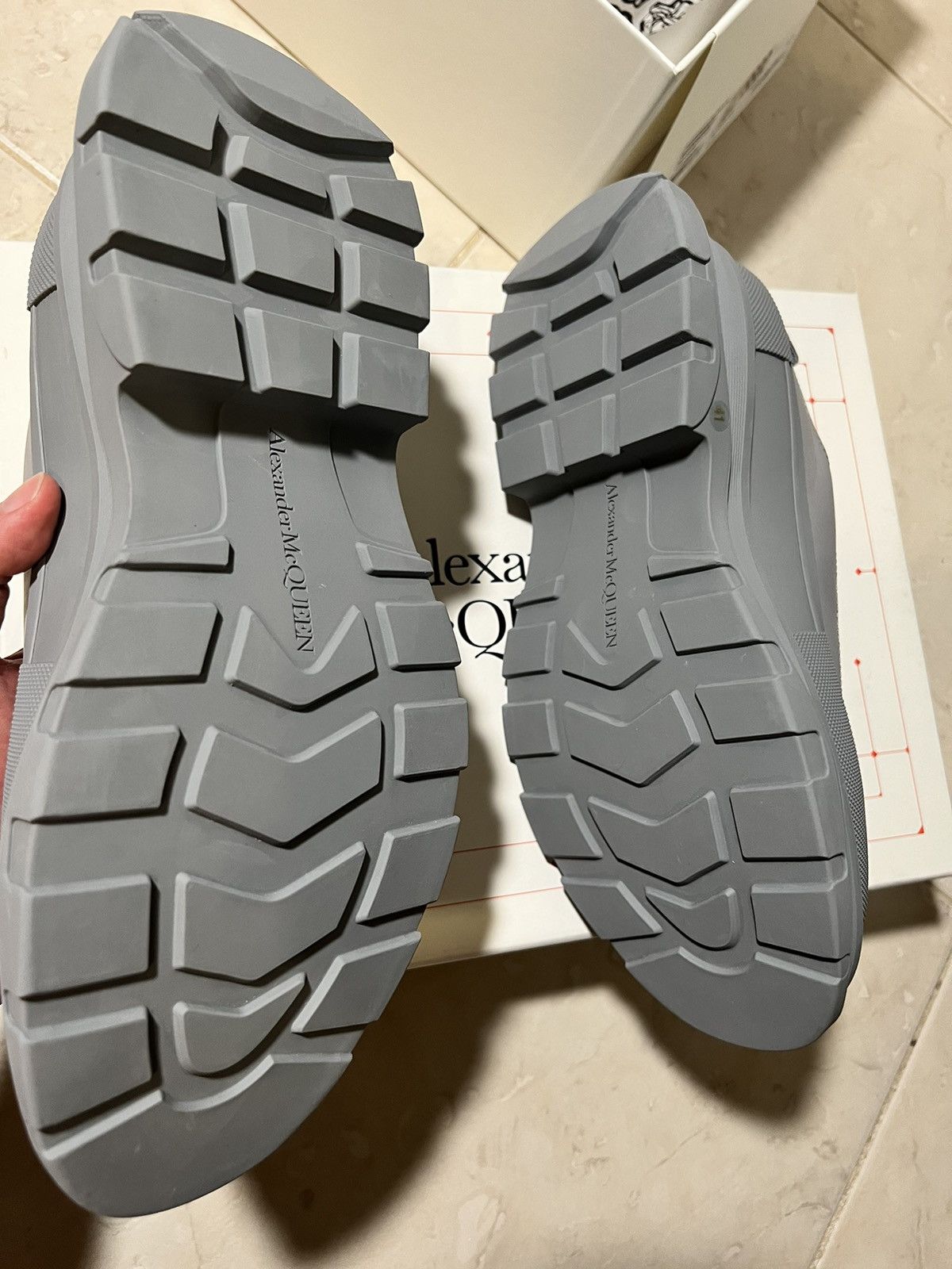 Alexander McQueen McQueen Tread Slick Low Top Sneakers Size US 8 / EU 41 - 15 Thumbnail