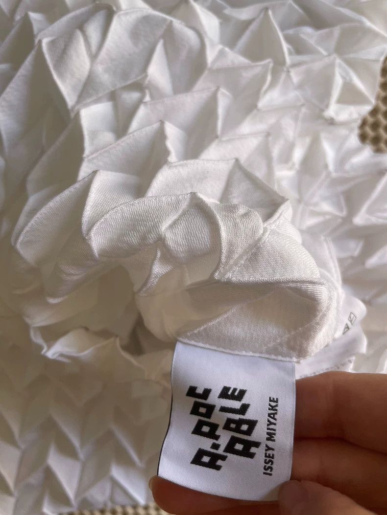 Issey Miyake Issey Miyake White mainline top Size M / US 6-8 / IT 42-44 - 3 Thumbnail