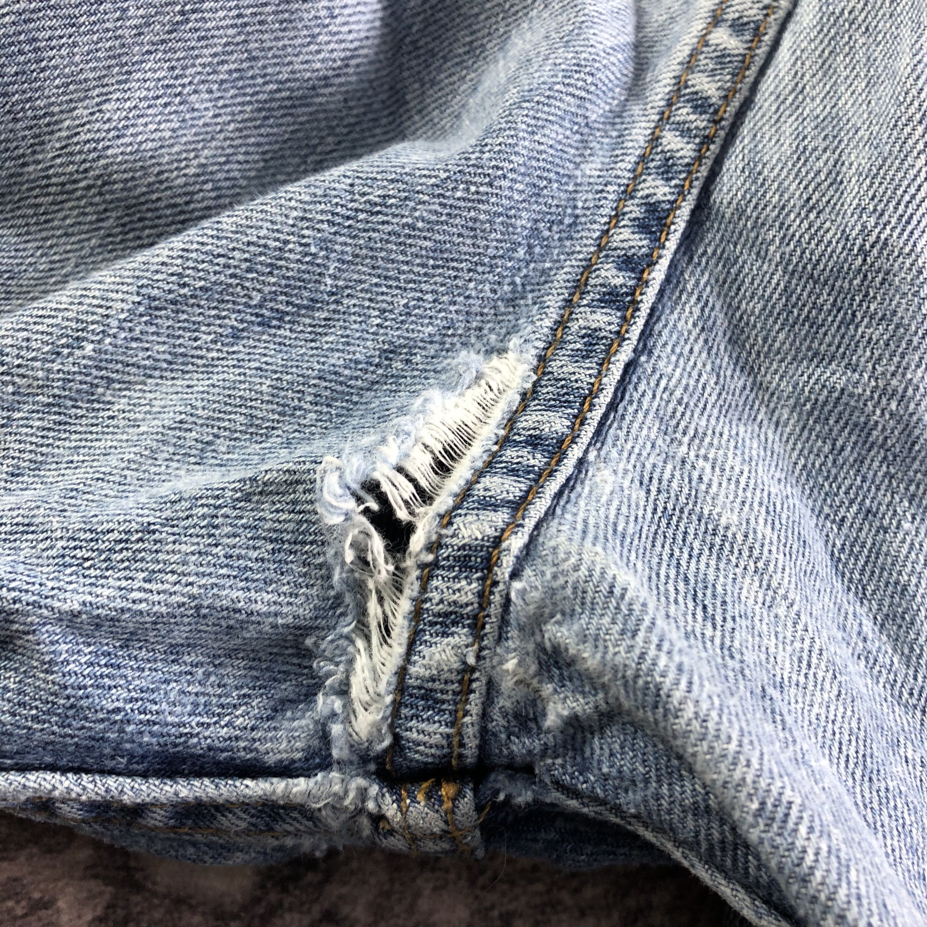 Levi's × Vintage Vintage Blue Wash Levis 569 Jeans-JM3456 Size US 37 - 6 Thumbnail